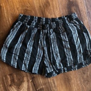 canvas material short